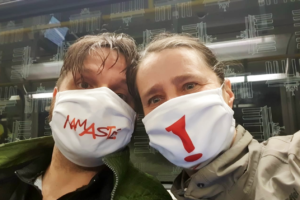 Namaste! Atemmaske Gesichtsmaske Schutzmaske Mund-Nasen-Bedeckung Wildes Leben Berlin